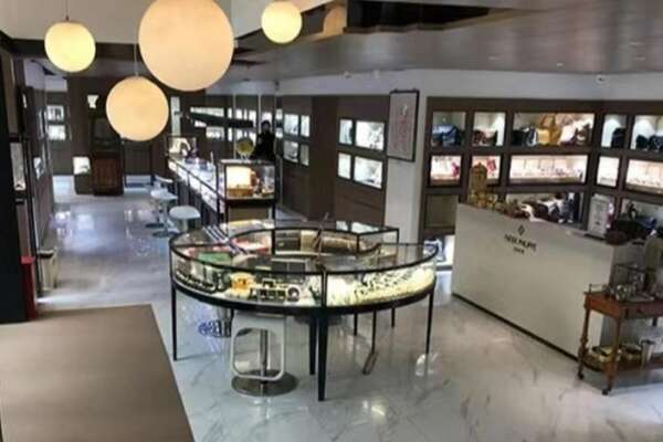 阿里札达县寄卖奢侈品店
